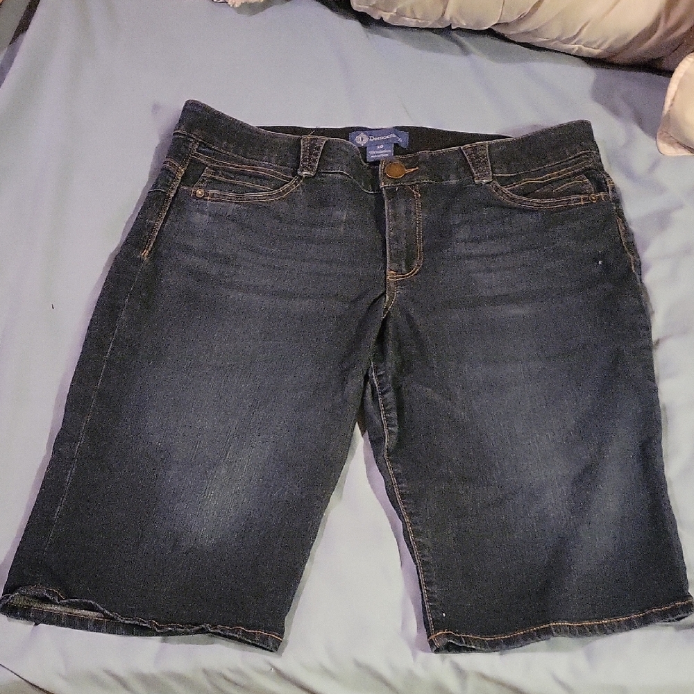 Denim Shorts with Contrast Stitching